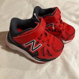 New Balance Toddler Sneakers in size 2 WIDE